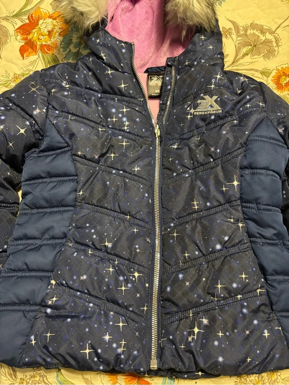 Girl’s size 4/5 hooded puffer coat